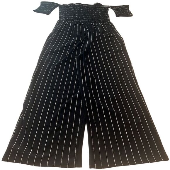 Altar'd Stat Black and White Off the Shoulder Wide Leg Jumpsuit Size Medium - Picture 5 of 10